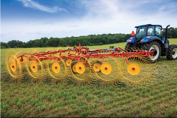 New Holland 1428 Plus 14-Wheel for sale at Berchtold Equipment Co., California New Holland 1428 Plus 14-Wheel for sale at Berchtold Equipment Co., California