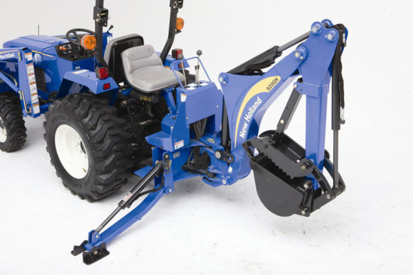 New Holland 920GH for sale at Berchtold Equipment Co., California New Holland 920GH for sale at Berchtold Equipment Co., California