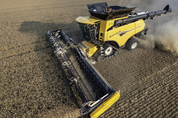New Holland | Combines & Headers | CR Revelation for sale at Berchtold Equipment Co., California