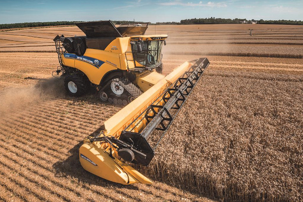 New Holland CR10.90 Opti-Clean for sale at Berchtold Equipment Co., California