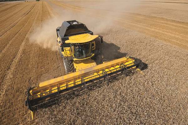 New Holland CX8.80 for sale at Berchtold Equipment Co., California New Holland CX8.80 for sale at Berchtold Equipment Co., California