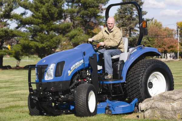New Holland | Front Loaders & Attachments | Mid-Mount Finish Mowers for sale at Berchtold Equipment Co., California