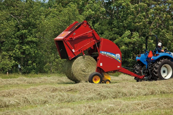 New Holland Roll-Belt 450 Utility Plus for sale at Berchtold Equipment Co., California New Holland Roll-Belt 450 Utility Plus for sale at Berchtold Equipment Co., California