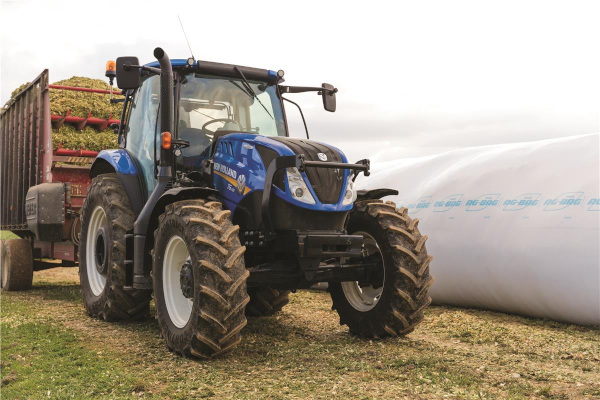New Holland | T6 Series | Model T6.145 Auto Command for sale at Berchtold Equipment Co., California