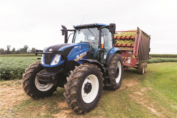 New Holland | T6 Series | Model T6.145 Dynamic Command for sale at Berchtold Equipment Co., California