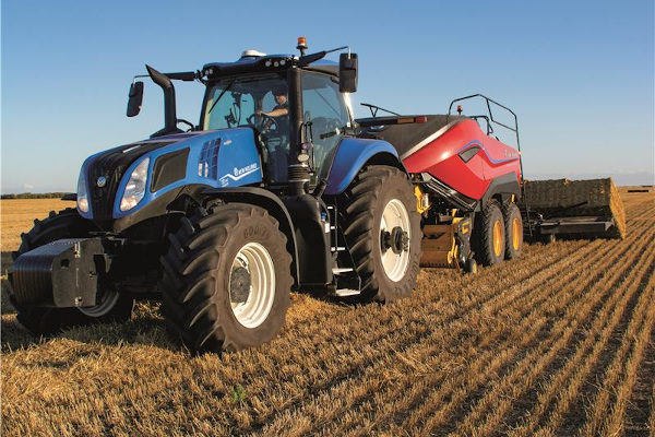 New Holland T8.380 for sale at Berchtold Equipment Co., California New Holland T8.380 for sale at Berchtold Equipment Co., California