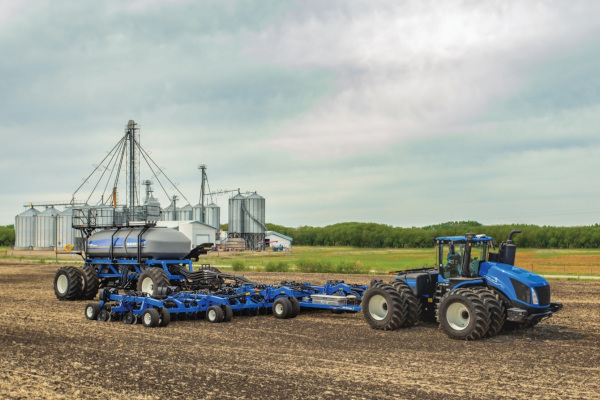 New Holland T9.655 for sale at Berchtold Equipment Co., California New Holland T9.655 for sale at Berchtold Equipment Co., California