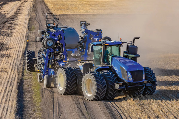 New Holland | Tractors & Telehandlers | T9 with PLM Intelligence™ for sale at Berchtold Equipment Co., California