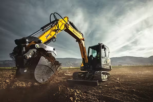 NHCE-CompactExcavator-2022.jpg