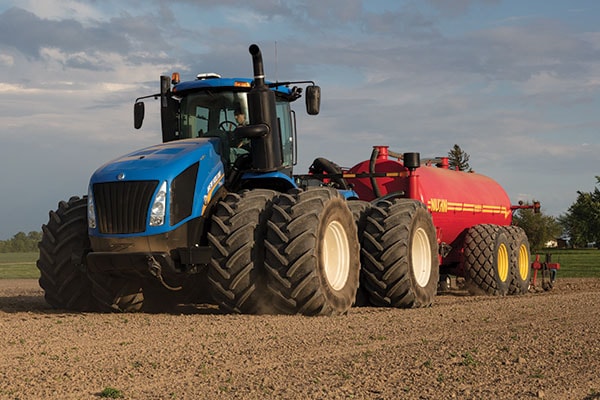 New Holland | T9 Series 4WD – Tier 4B | Model T9.565 for sale at Berchtold Equipment Co., California