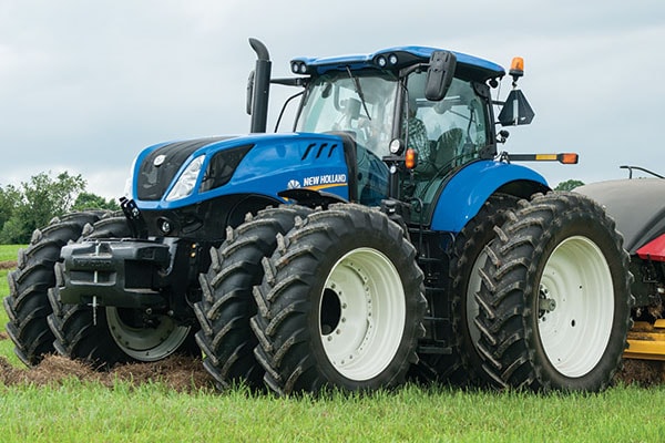 New Holland T7.190 SideWinder II for sale at Berchtold Equipment Co., California New Holland T7.190 SideWinder II for sale at Berchtold Equipment Co., California