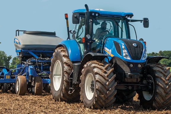 New Holland T7.260 SideWinder II for sale at Berchtold Equipment Co., California New Holland T7.260 SideWinder II for sale at Berchtold Equipment Co., California