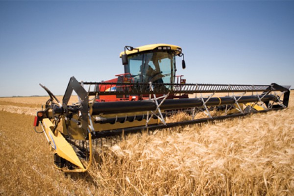 New Holland | H8000 Series Speedrower Self-Propelled Windrowers (PRIOR MODELS) | Model H8040 for sale at Berchtold Equipment Co., California