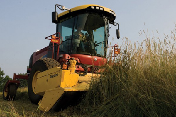 New Holland | H8000 Series Speedrower Self-Propelled Windrowers (PRIOR MODELS) | Model H8080 for sale at Berchtold Equipment Co., California