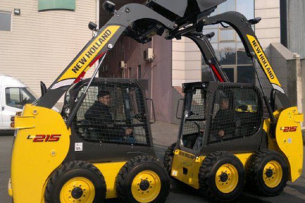 New Holland | Skid Steer Loaders | Model L215 (PRIOR MODEL) for sale at Berchtold Equipment Co., California