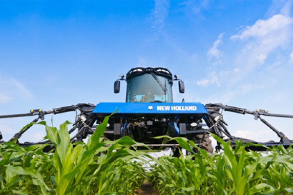 New Holland | Guardian Front Boom Sprayers | Model SP.240F (PRIOR MODEL) for sale at Berchtold Equipment Co., California