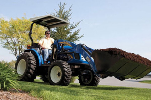 New Holland | Deluxe Compact Loaders | Model 250TL for sale at Berchtold Equipment Co., California