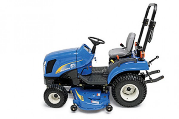 New Holland 914A-84 Rear Discharge (PRIOR MODEL) for sale at Berchtold Equipment Co., California New Holland 914A-84 Rear Discharge (PRIOR MODEL) for sale at Berchtold Equipment Co., California