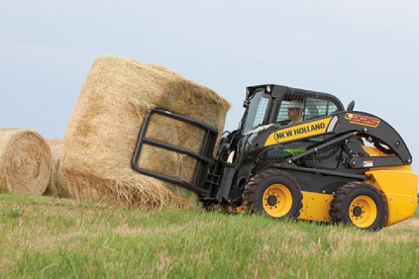 New Holland L225 for sale at Berchtold Equipment Co., California New Holland L225 for sale at Berchtold Equipment Co., California