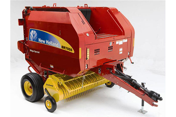 New Holland | Roll-Belt™ Round Balers | Model BR7050 for sale at Berchtold Equipment Co., California
